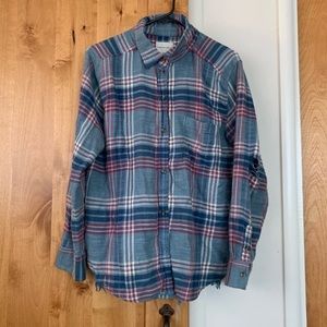 American Eagle Distressed Flannel!! ❤️